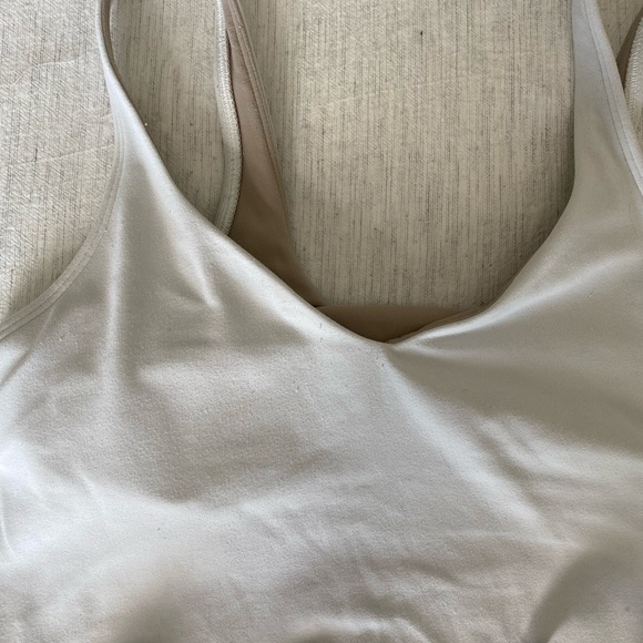 *SOLD* Bundle of 2 Lululemon Align tops - Picture 3 of 5